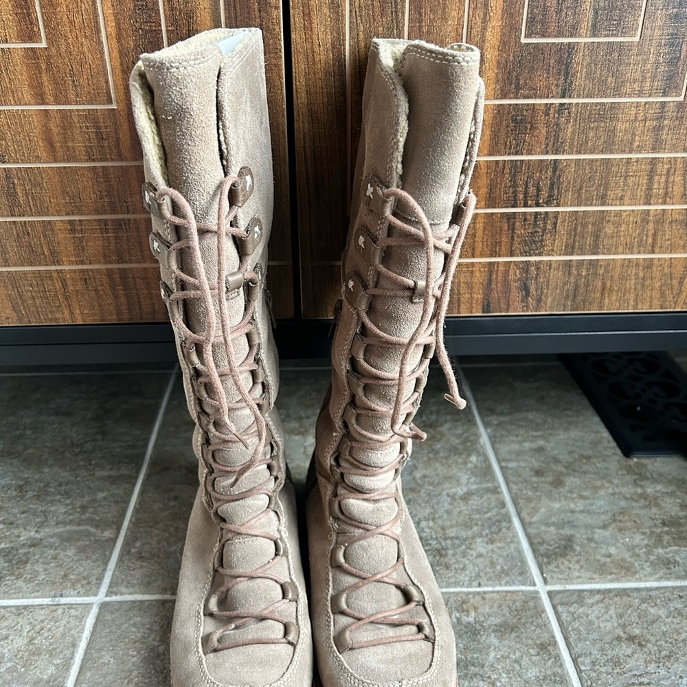 Women's Tan Lace-Up Boots